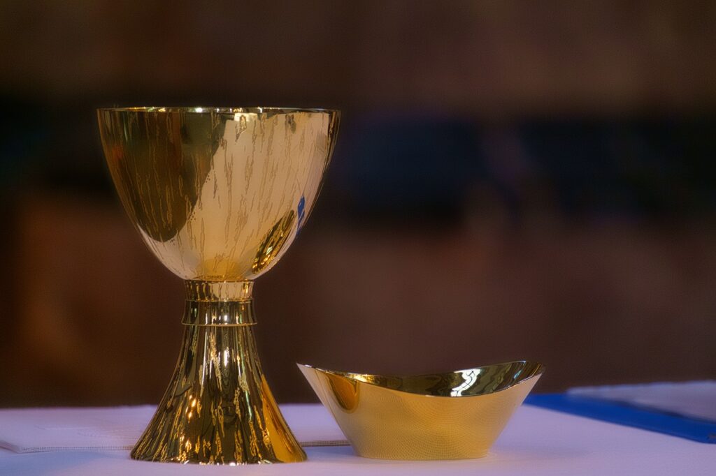 communion, eucharist chalice, wine-5448601.jpg